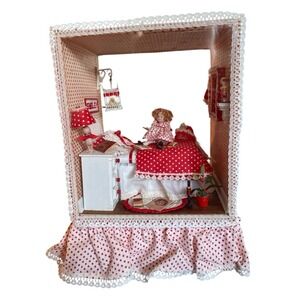 Shirley Temple Shadow Box‎ with Wind-Up Mechanism Vintage Handmade Collectible